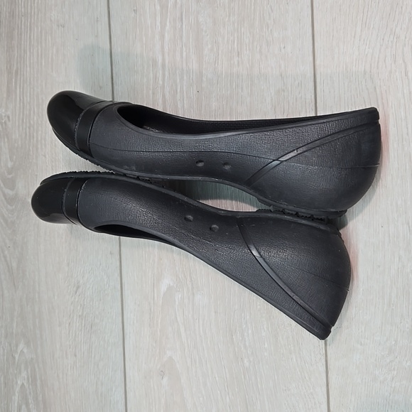 Crocs Women Rubber Loafer Slip on cap toe  shoes sz 7 - Picture 7 of 10